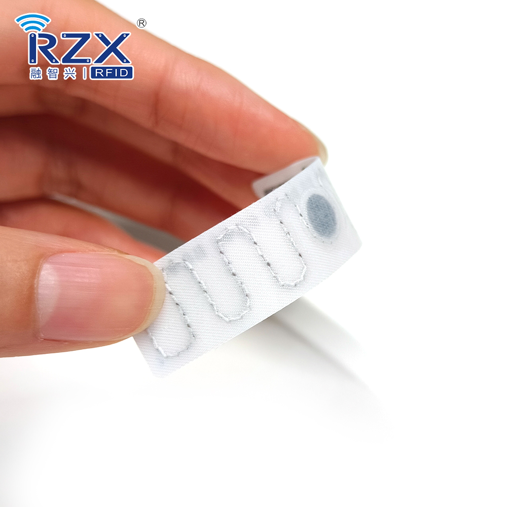 RFID洗衣標(biāo)簽（噴序列號、QR碼、帶背膠） (9).jpg